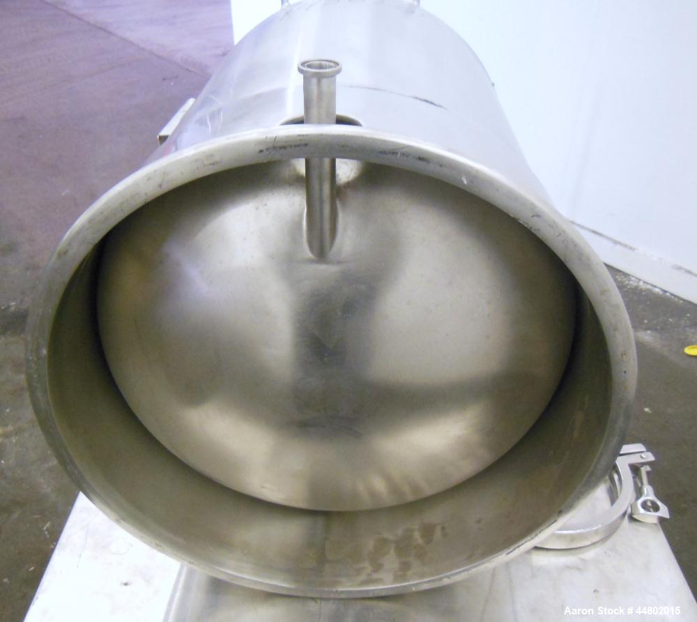 Used 10 Gallon Stainless Steel Avins Fabricating Pressure Tank