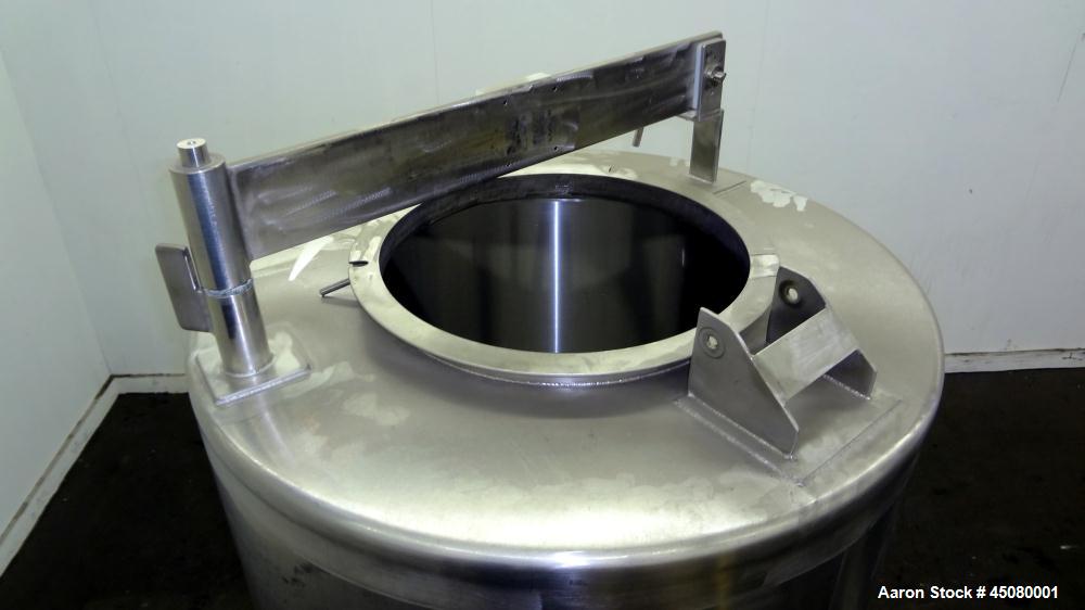 Used 200 Gallon Stainless Steel Tank