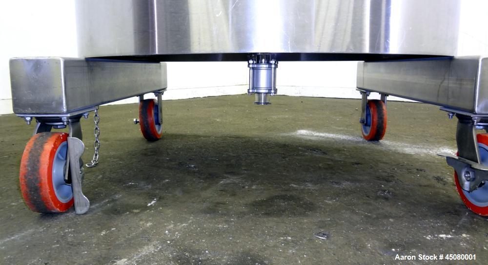 Used 200 Gallon Stainless Steel Tank