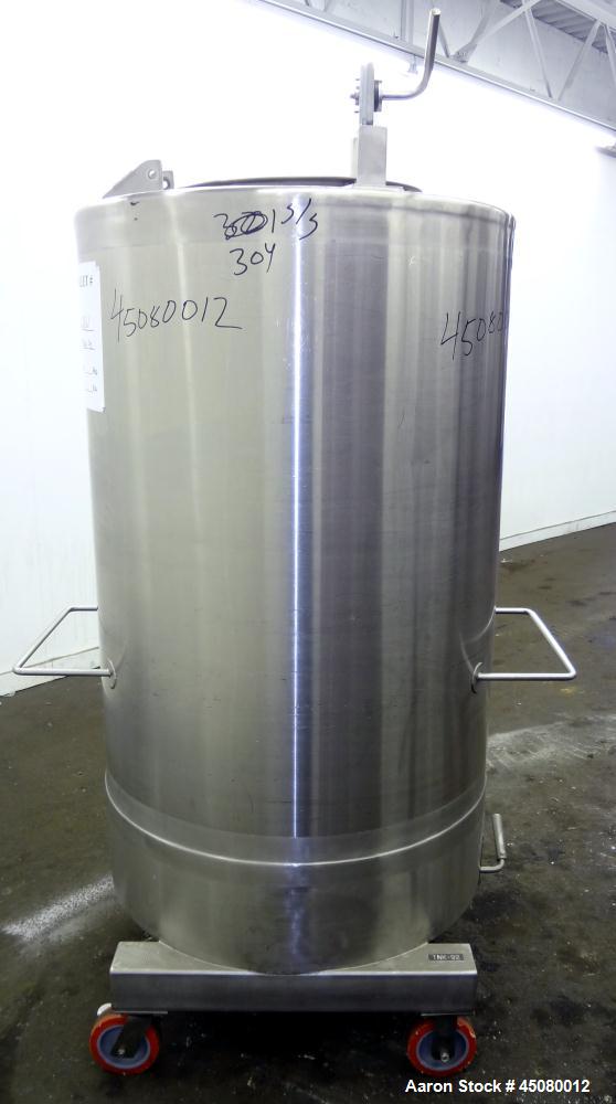 Used 200 Gallon Stainless Steel Tank