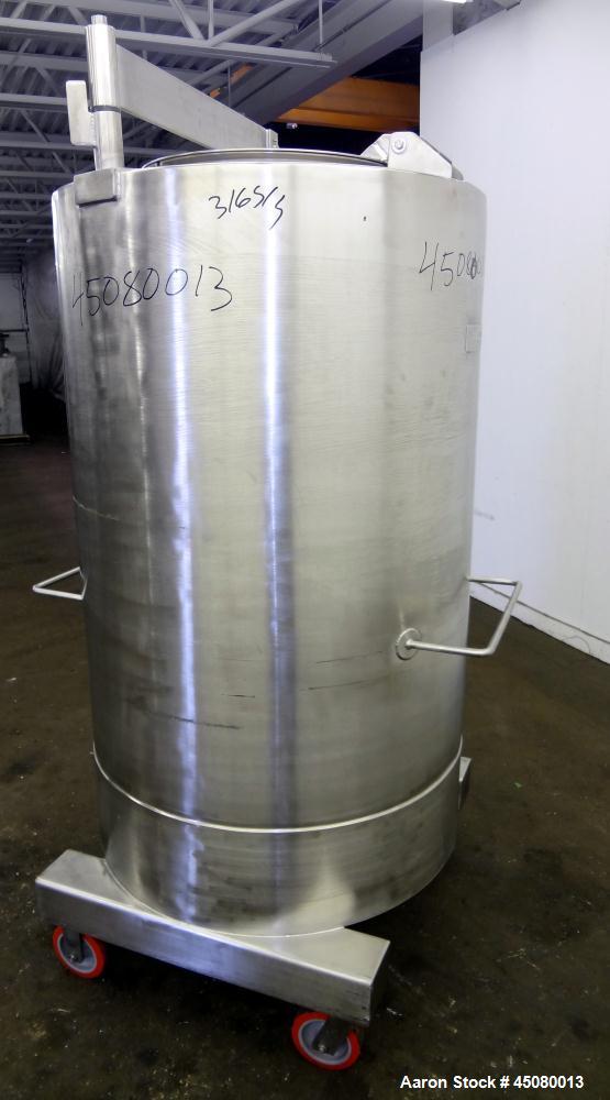 Used 200 Gallon Stainless Steel Tank