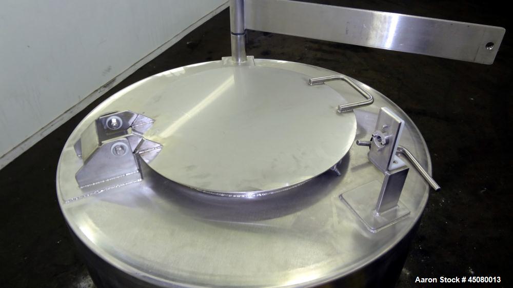 Used 200 Gallon Stainless Steel Tank