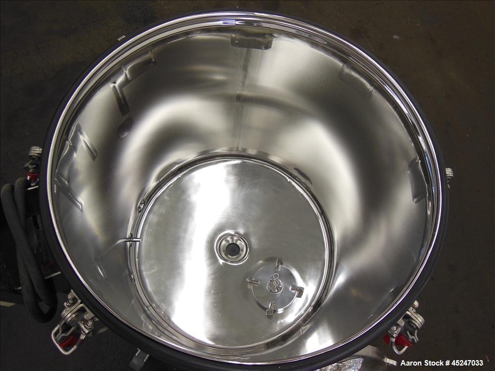 Used 60 Gallon Stainless Steel MW Bulling Metal Works Tank, Model MBI610K55
