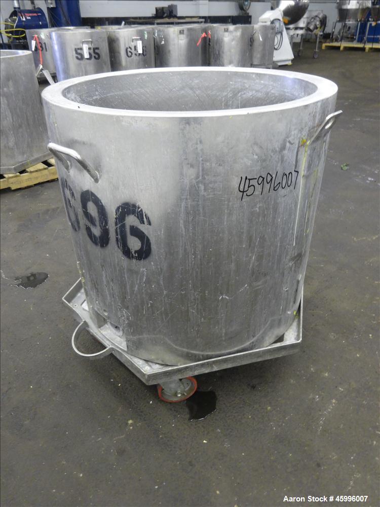 Used Tank, Approximate 60 Gallon, 304 Stainless Steel, Vertical.