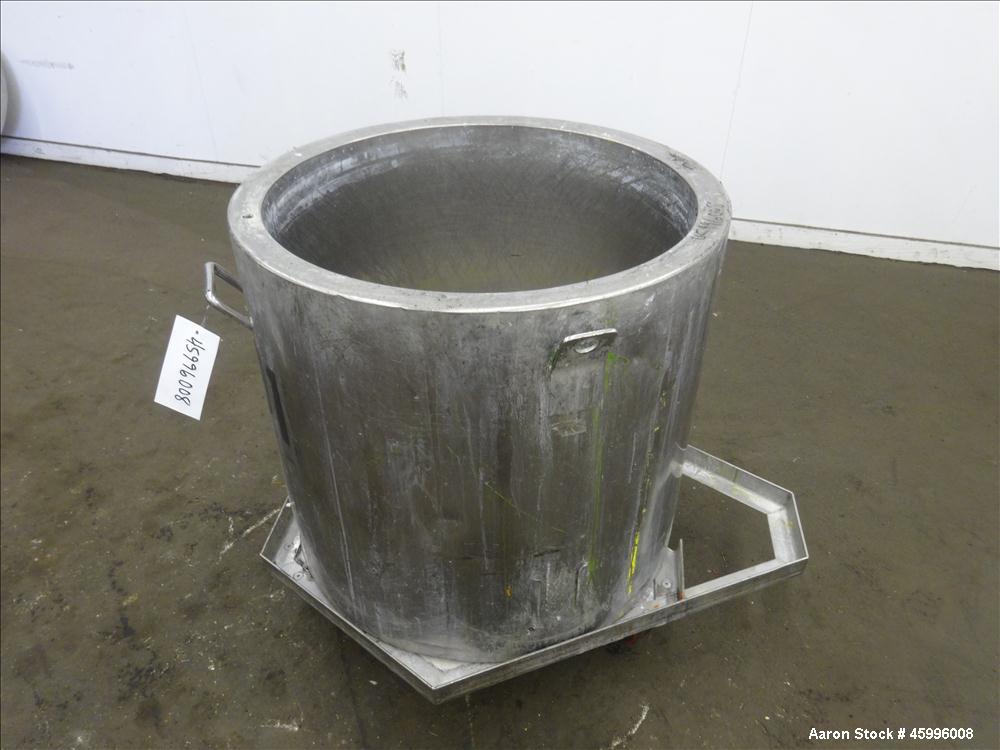 Used Tank, Approximate 60 Gallon, 304 Stainless Steel, Vertical.