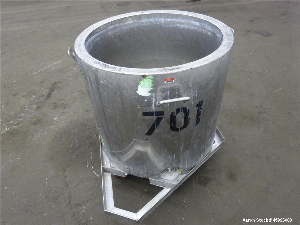 Used Tank, Approximate 60 Gallon, 304 Stainless Steel, Vertical.