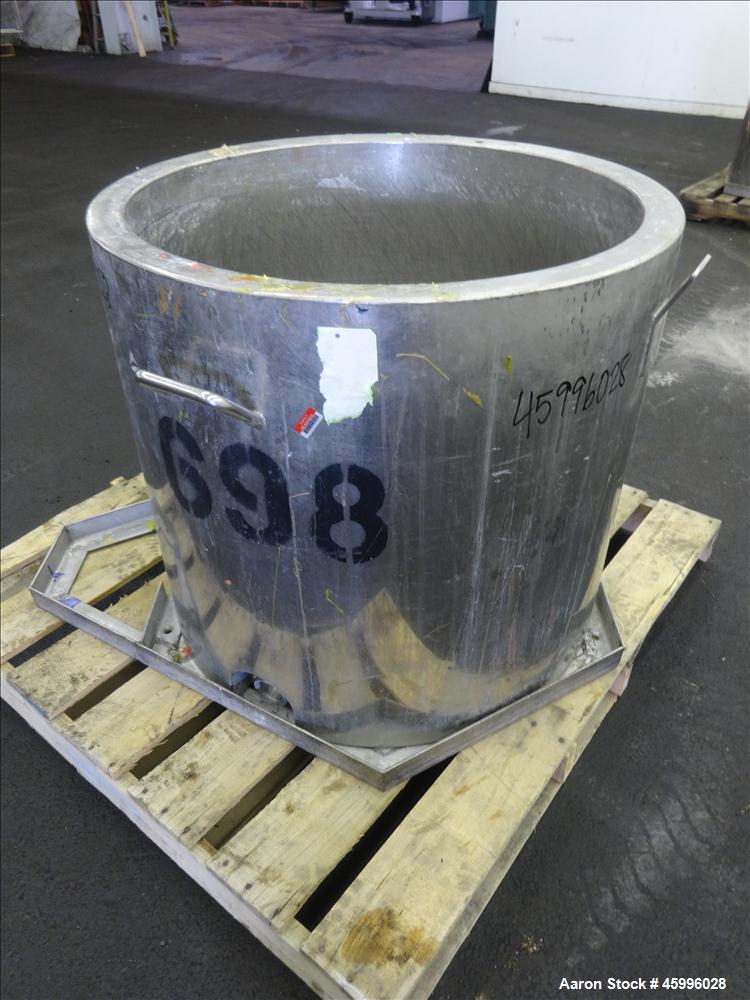 Used Tank, Approximate 60 Gallon, 304 Stainless Steel, Vertical.