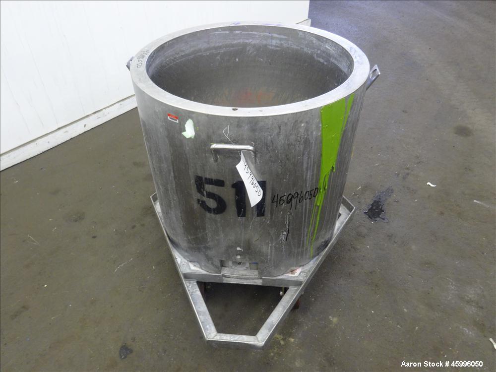 Used Tank, Approximate 60 Gallon, 304 Stainless Steel, Vertical.