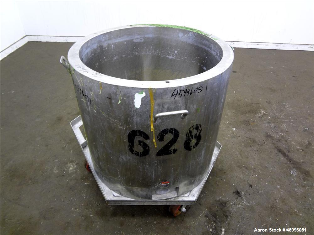 Used Tank, Approximate 60 Gallon, 304 Stainless Steel, Vertical.