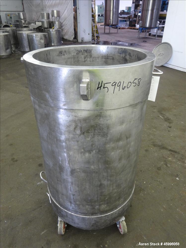 Used Tank, Approximate 60 Gallon, 304 Stainless Steel, Jacketed, Vertical.