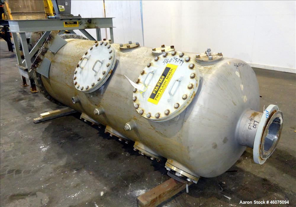 Used Agitated Tank, 425 Gallon, 304 Stainless Steel, Vertical. Approximate 36" diameter x 96" straight side. Dished top and bottom. Top entering Lightnin agitator, model 82-QS-5, serial# 8524759201, ...