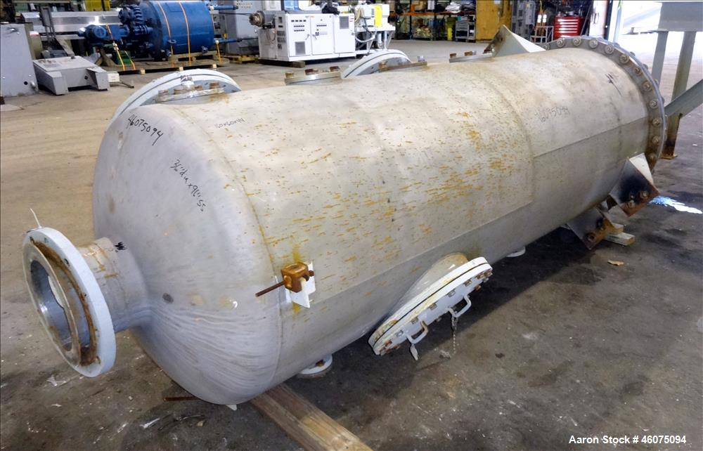 Used Agitated Tank, 425 Gallon, 304 Stainless Steel, Vertical. Approximate 36" diameter x 96" straight side. Dished top and bottom. Top entering Lightnin agitator, model 82-QS-5, serial# 8524759201, ...