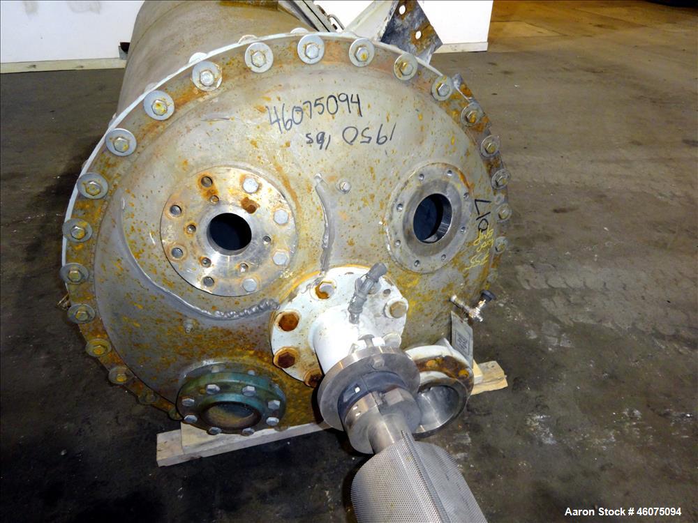 Used Agitated Tank, 425 Gallon, 304 Stainless Steel, Vertical. Approximate 36" diameter x 96" straight side. Dished top and bottom. Top entering Lightnin agitator, model 82-QS-5, serial# 8524759201, ...