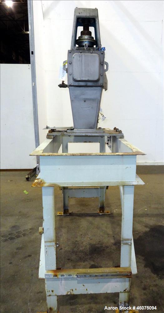 Used Agitated Tank, 425 Gallon, 304 Stainless Steel, Vertical. Approximate 36" diameter x 96" straight side. Dished top and bottom. Top entering Lightnin agitator, model 82-QS-5, serial# 8524759201, ...