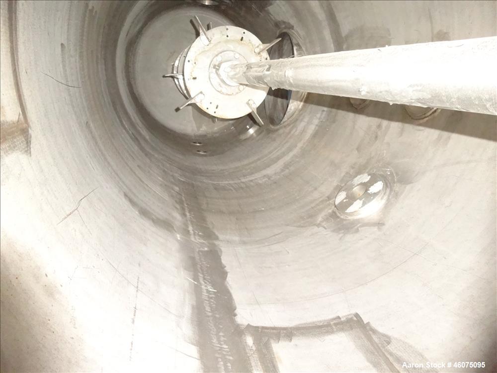Used Agitated Tank, 425 Gallon, 304 Stainless Steel, Vertical.