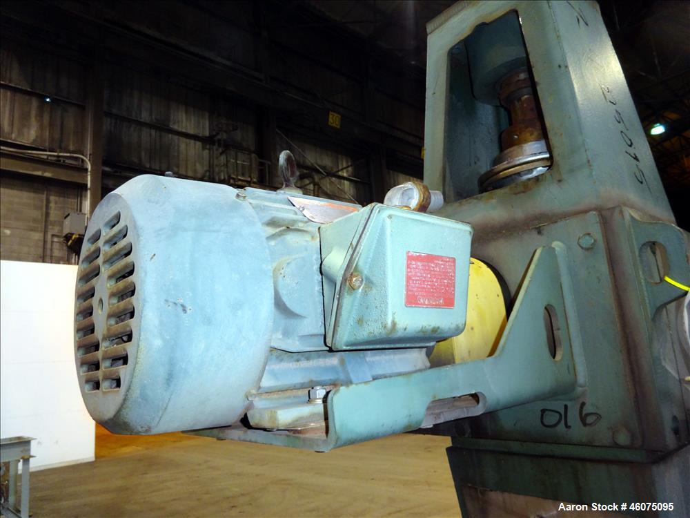 Used Agitated Tank, 425 Gallon, 304 Stainless Steel, Vertical.