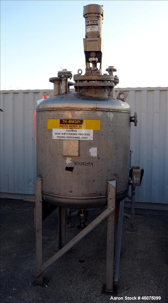 Used Tank, 225 Gallon, 304 Stainless Steel, Vertical. Approximate 42" diameter x 34" straight side, dished top & bottom. Off center top entering Lightnin agitator, model XJSS, serial# R0060117001. Ap...