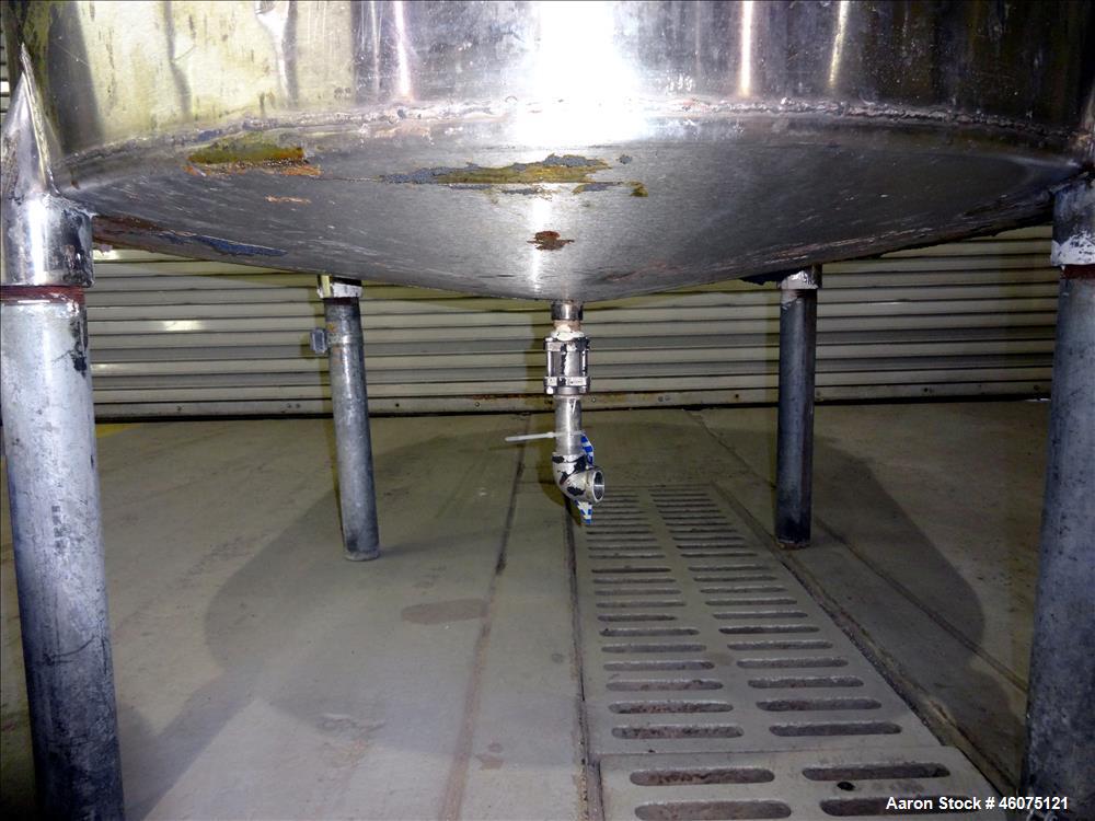 Used Tank, Approximate 300 Gallon, 304 Stainless Steel, Vertical. Approximate 44" diameter x 50" straight side, flat top, coned bottom. Off center top entering air operated Lightnin agitator model X3...