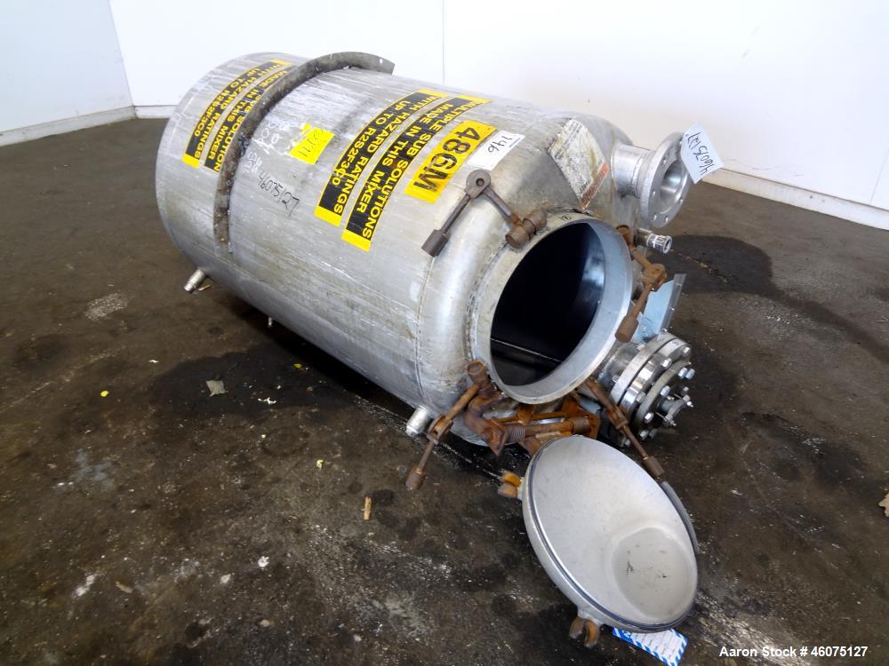 Used Tank, 225 Gallon, 304 Stainless Steel, Vertical. Approximate 36" diameter x 48" straight side, dished top & bottom. Lightnin air operated agitator model EKXJAC-33, serial# R0032770006. Shaft and...