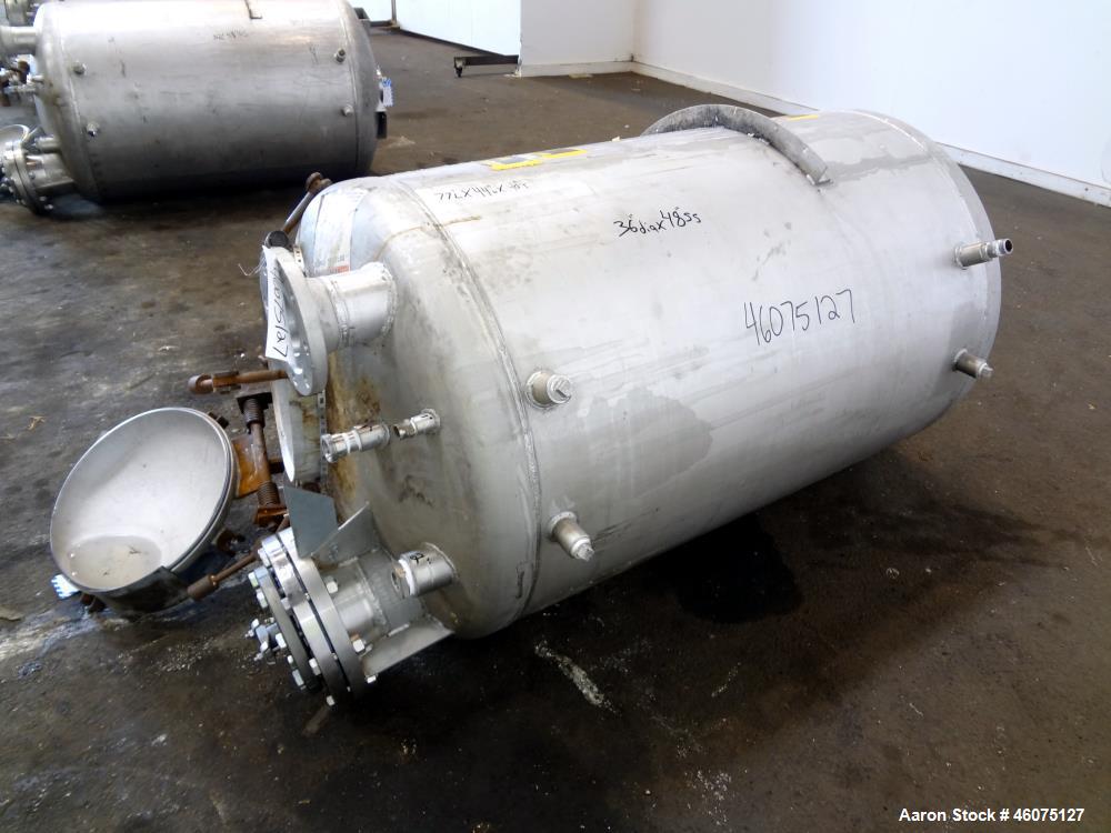 Used Tank, 225 Gallon, 304 Stainless Steel, Vertical. Approximate 36" diameter x 48" straight side, dished top & bottom. Lightnin air operated agitator model EKXJAC-33, serial# R0032770006. Shaft and...