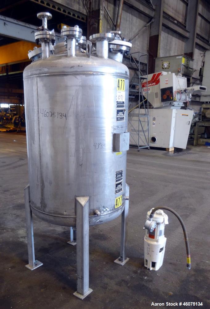 Used Tank, 200 Gallon, 316 Stainless Steel, Vertical. Approximate 36" diameter x 43" straight side, dished top & bottom. Off center top entering Lightnin agitator, model EKXJAC-43, serial# 93/B35832-...