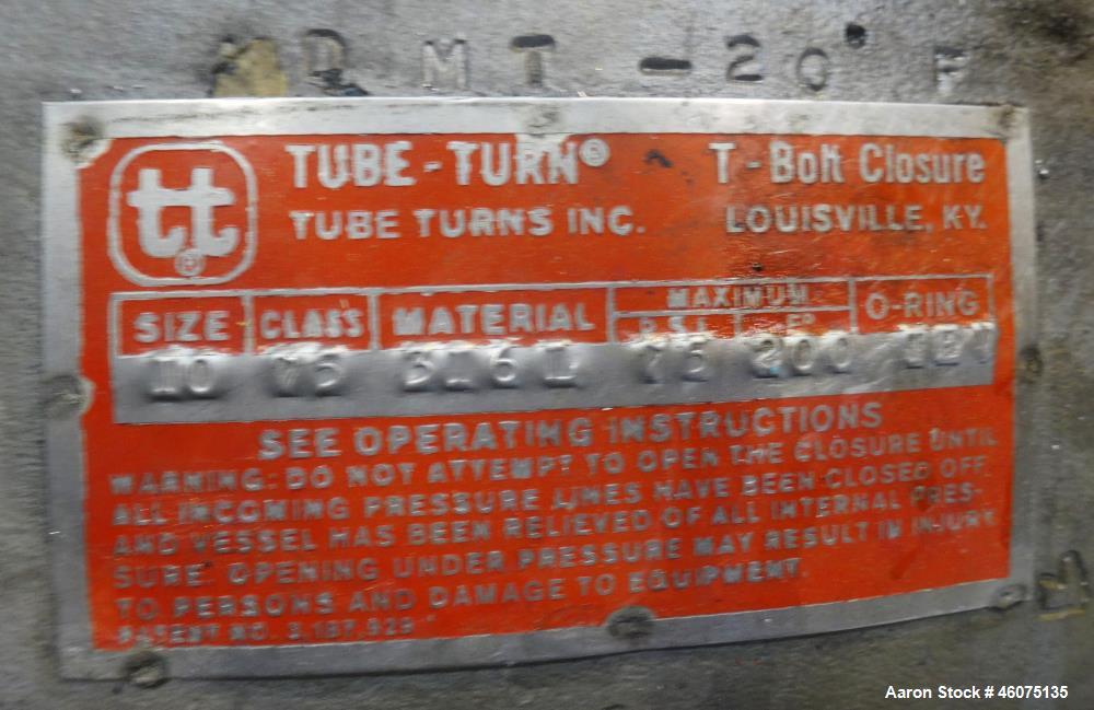 Used Tank, 200 Gallon, 316 Stainless Steel, Vertical. Approximate 36" diameter x 43" straight side, dished top & bottom. Off center top entering air operated Lightnin agitator, model N33AR-33, serial...