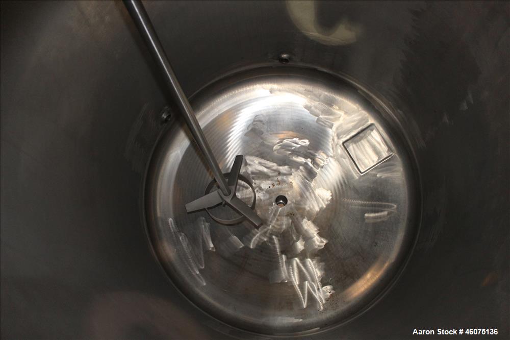 Used Tank, 200 Gallon, 316 Stainless Steel, Vertical. Approximate 36" diameter x 43" straight side, dished top & bottom. Off center top entering air operated Lightnin agitator, model EKXJAC-33, seria...