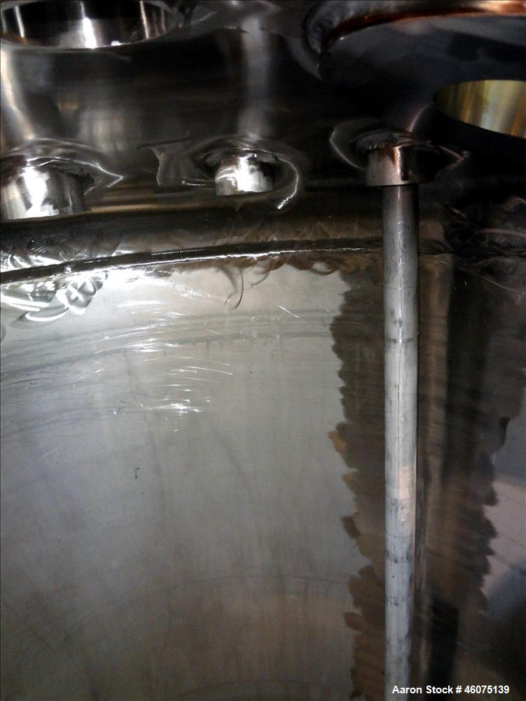 Used Tank, 100 Gallon, 316 Stainless Steel, Vertical. Approximate 26" diameter x 43" straight side, dished top & bottom. Top openings: 10" man way with cover, 3" center, 3", (3) 2", 6" with 4" sight ...
