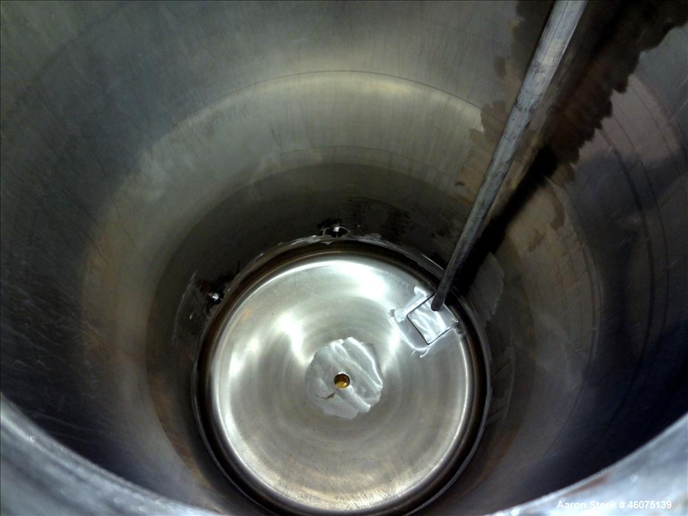 Used Tank, 100 Gallon, 316 Stainless Steel, Vertical. Approximate 26" diameter x 43" straight side, dished top & bottom. Top openings: 10" man way with cover, 3" center, 3", (3) 2", 6" with 4" sight ...