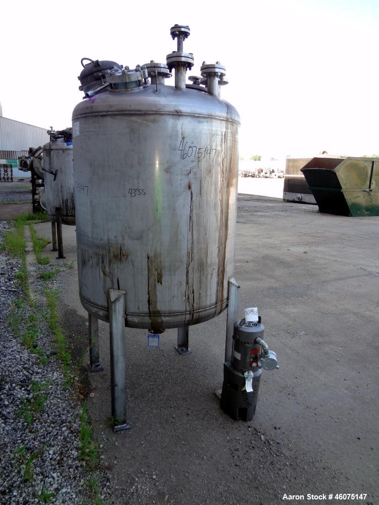 Used Tank, 275 Gallon, 316 Stainless Steel, Vertical. Approximate 42" diameter x 43" straight side, dished top & bottom. Off center top entering air operated Lightnin agitator, model EKXJAC-100, seri...