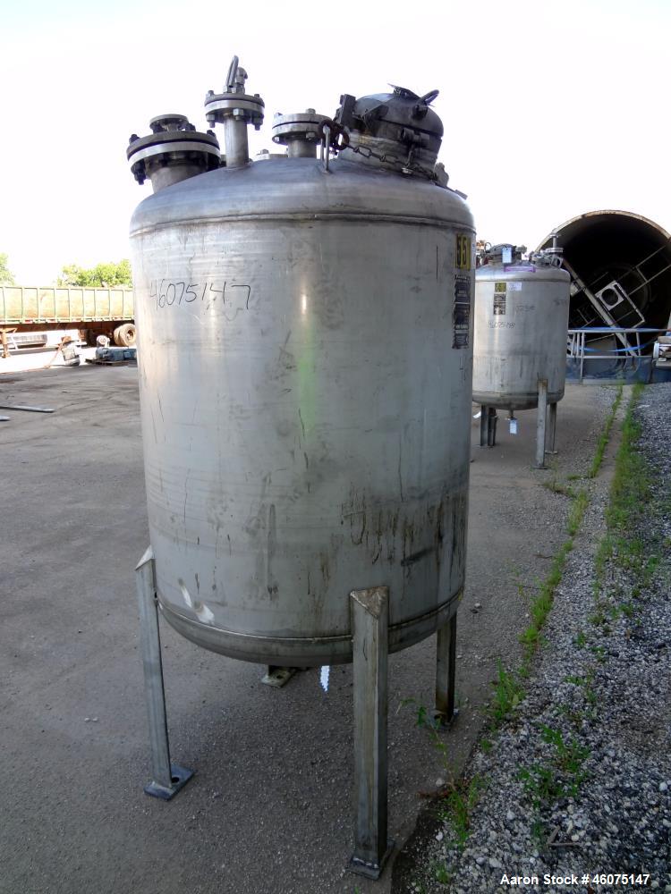 Used- Tank, 275 Gallon, 316 Stainless Steel, Vertical. Approximate 42" diameter x 43" straight side, dished top & bottom. Of...