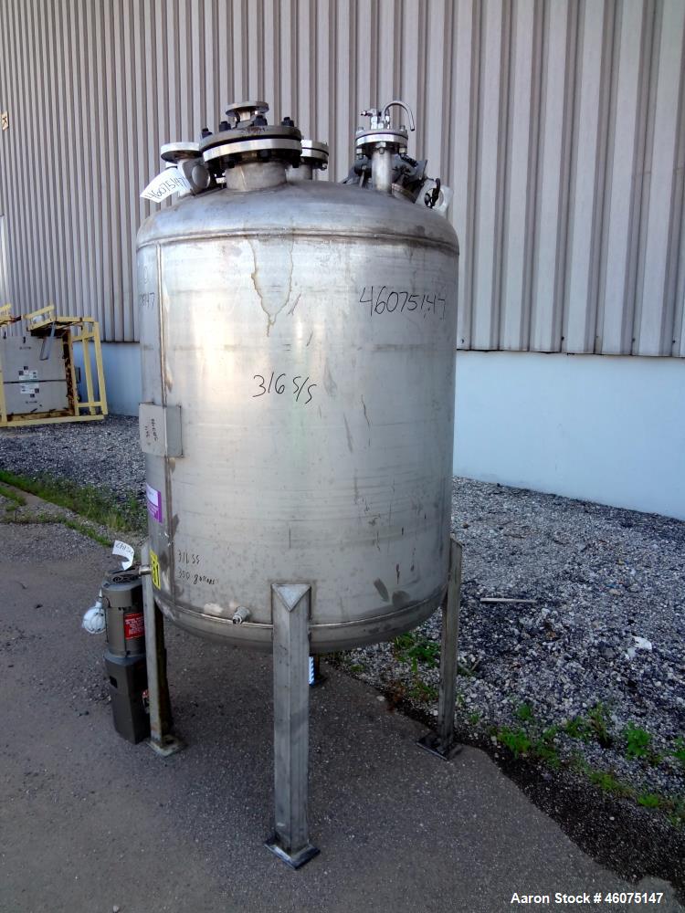 Used- Tank, 275 Gallon, 316 Stainless Steel, Vertical. Approximate 42" diameter x 43" straight side, dished top & bottom. Of...