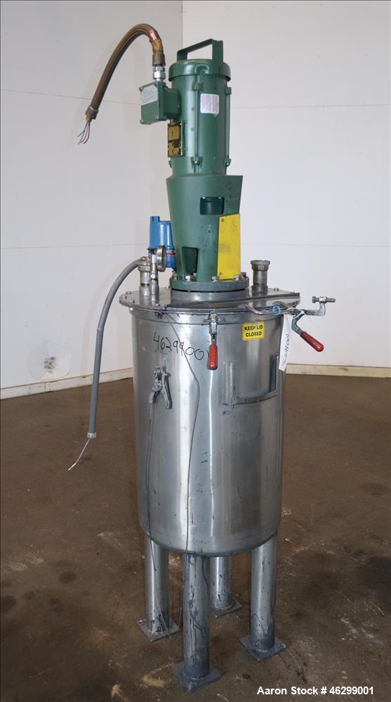 Used Approximate 40 Gallon Stainless Steel Mix Tank