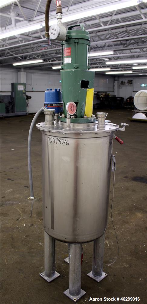 Used- Tank, Approximately 40 Gallons, 304 Stainless Steel, Vertical. 20" Diameter x 30" straight side. Bolt-on flat top with...