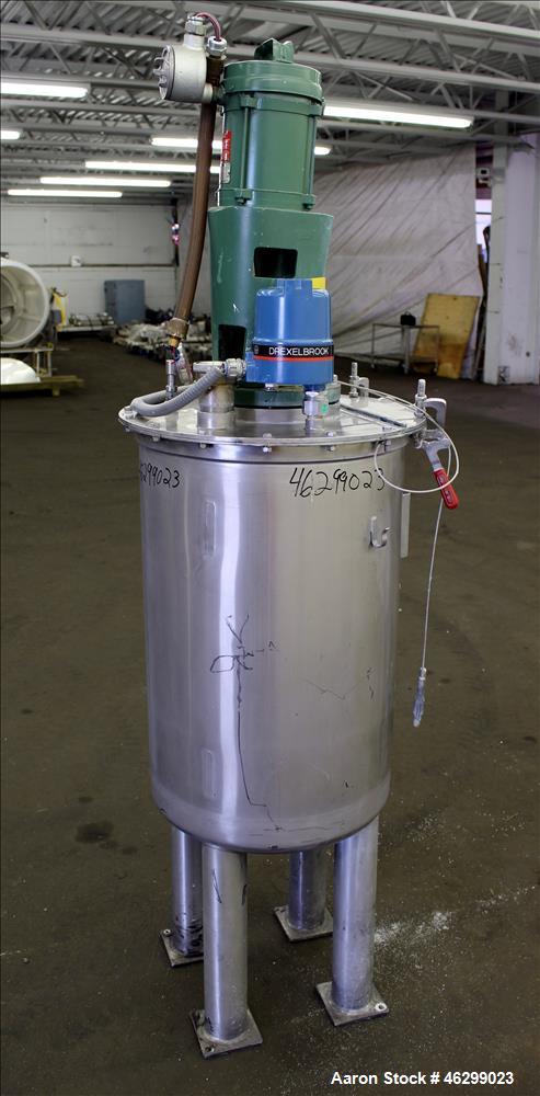 Used- Tank, Approximately 40 Gallons, 304 Stainless Steel, Vertical. 20" Diameter x 30" straight side. Bolt-on flat top with...