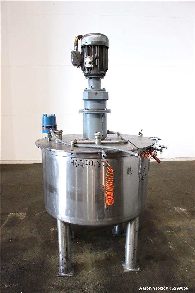 Used Tank, Approximately 120 Gallons, 304 Stainless Steel, Vertical. 40" Diameter x 22" straight side. Bolt-on flat top with 1/4 hinged cover, dished bottom. Top entering agitator, with 2" diameter s...