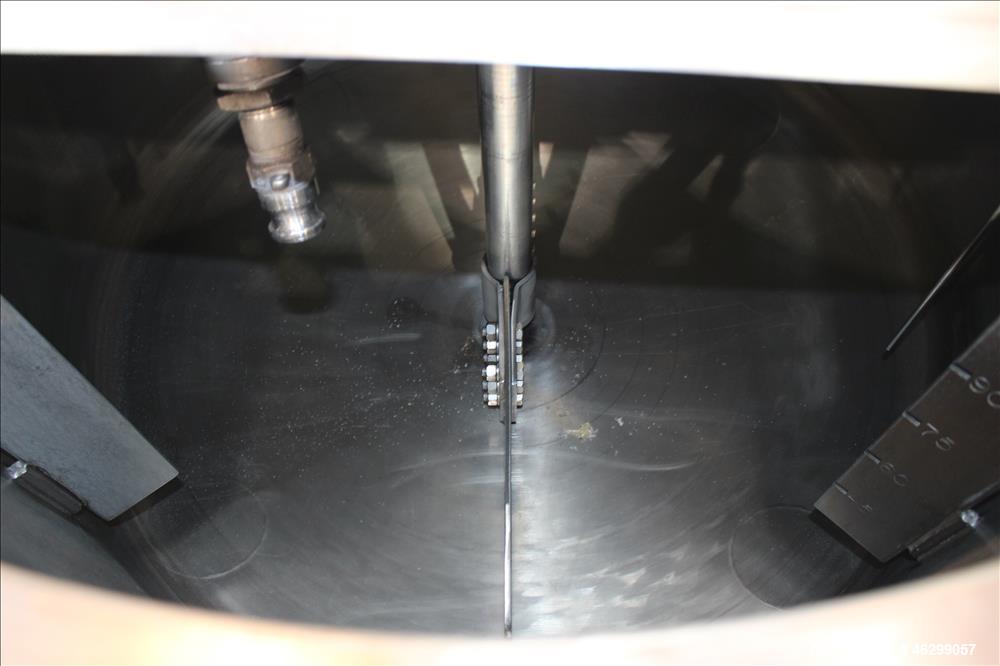 Used Tank, Approximately 120 Gallons, 304 Stainless Steel, Vertical. 40" Diameter x 22" straight side. Bolt-on flat top with 1/4 hinged cover, dished bottom. Top entering agitator, with 2" diameter s...