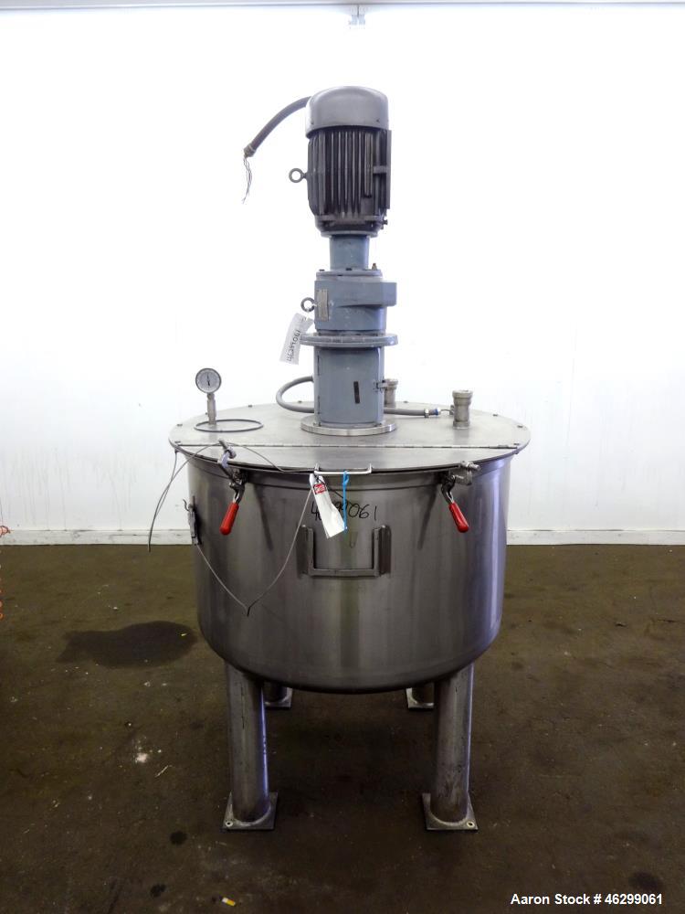 Used Tank, Approximately 120 Gallons, 304 Stainless Steel, Vertical. 40" Diameter x 22" straight side. Bolt-on flat top with 1/4 hinged cover, dished bottom. Top entering agitator, with 2" diameter s...