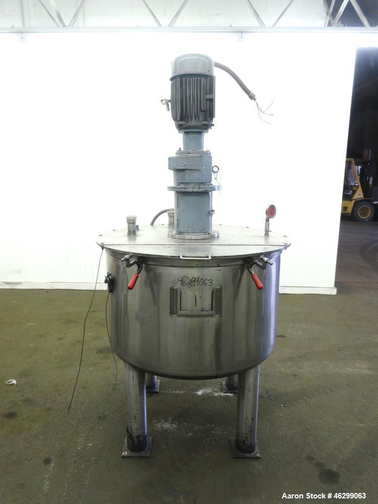 Used Tank, Approximately 120 Gallons, 304 Stainless Steel, Vertical. 40" Diameter x 22" straight side. Bolt-on flat top with 1/4 hinged cover, dished bottom. Top entering agitator, with 2" diameter s...