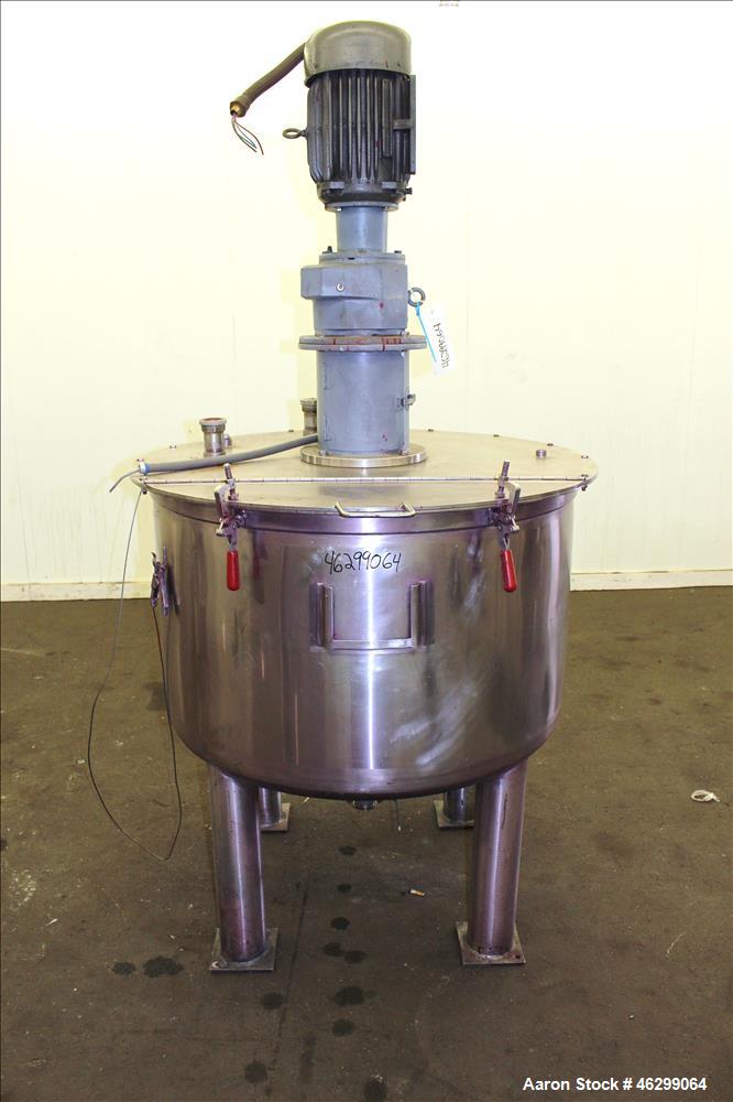 Used Tank, Approximately 120 Gallons, 304 Stainless Steel, Vertical. 40" Diameter x 22" straight side. Bolt-on flat top with 1/4 hinged cover, dished bottom. Top entering agitator, with 2" diameter s...