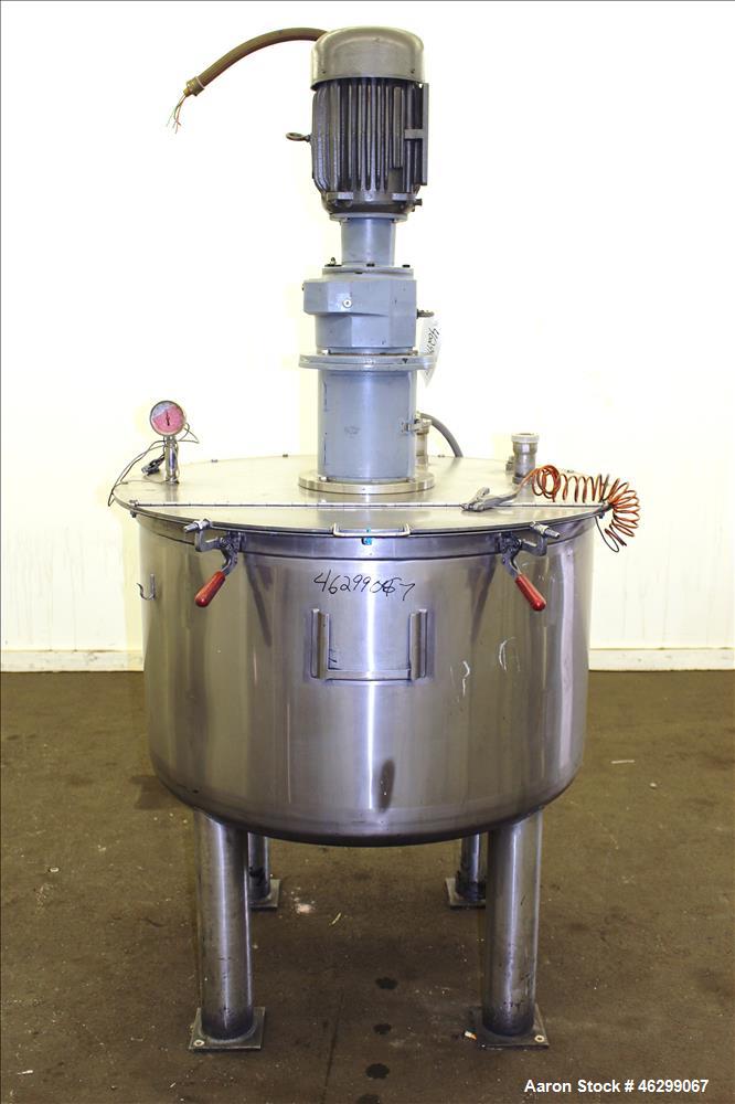 Used Tank, Approximately 120 Gallons, 304 Stainless Steel, Vertical. 40" Diameter x 22" straight side. Bolt-on flat top with 1/4 hinged cover, dished bottom. Top entering agitator, with 2" diameter s...