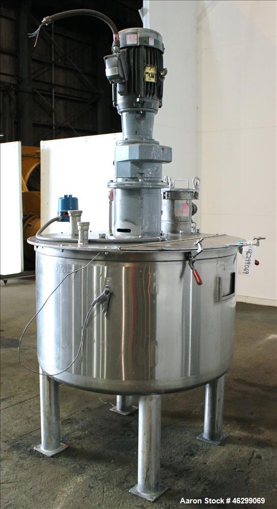 Used- Tank, Approximately 200 Gallons, 304 Stainless Steel, Vertical. 46" Diameter x 25" straight side. Bolt-on flat top wit...