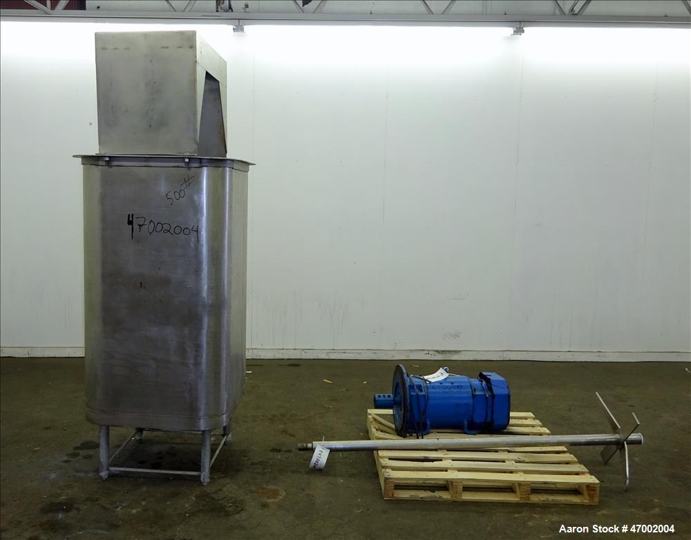 Used Custom Mixing Tank, 220 Gallons, 304 Stainless Steel, Vertical.