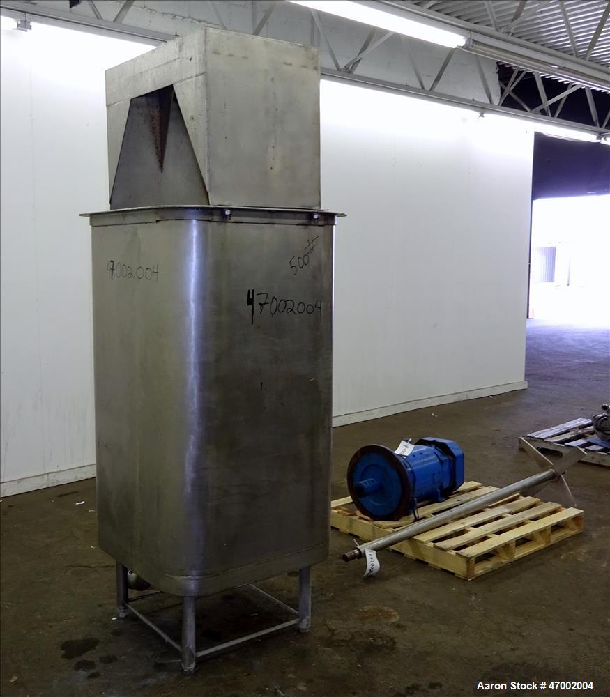 Used Custom Mixing Tank, 220 Gallons, 304 Stainless Steel, Vertical.