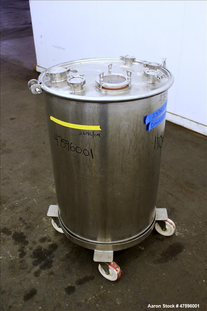 Used Tank, Approximate 50 Gallon, 316 Stainless Steel, Vertical.