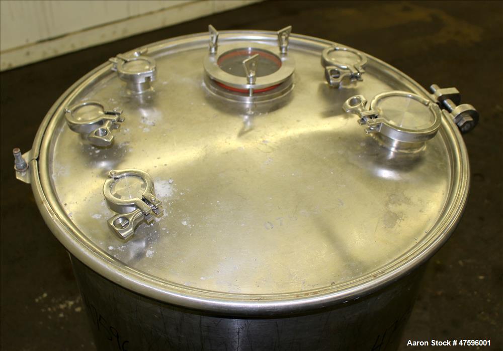 Used Tank, Approximate 50 Gallon, 316 Stainless Steel, Vertical.