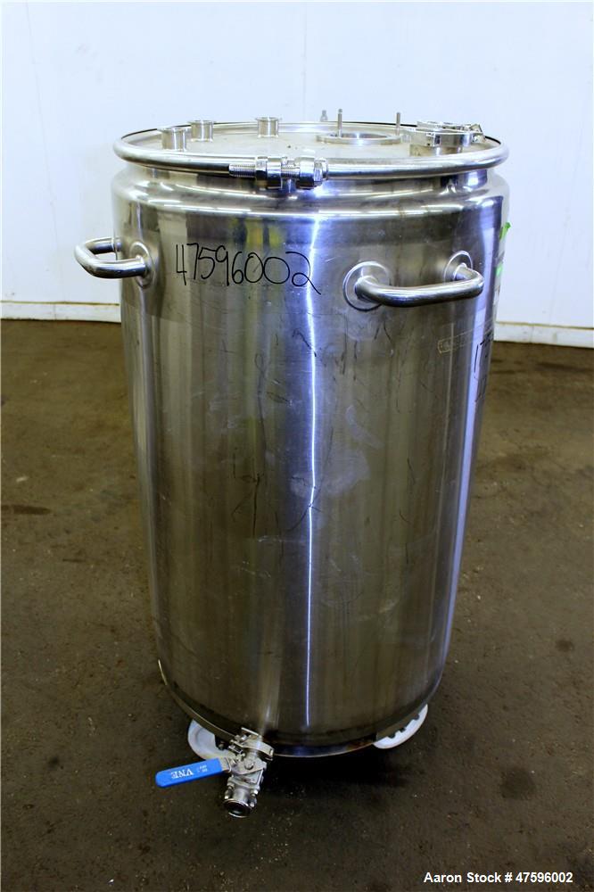Used Tank, Approximate 75 Gallon, 316 Stainless Steel, Vertical.