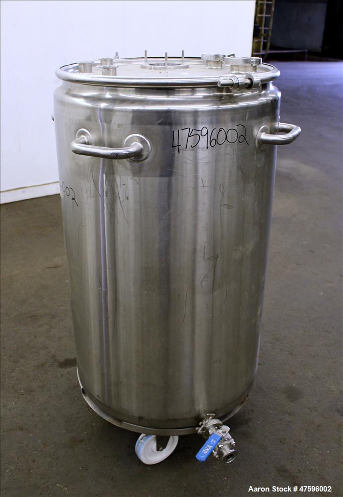 Used Tank, Approximate 75 Gallon, 316 Stainless Steel, Vertical.