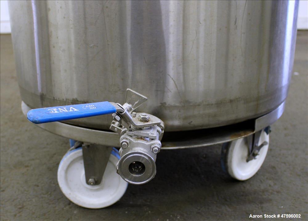 Used Tank, Approximate 75 Gallon, 316 Stainless Steel, Vertical.