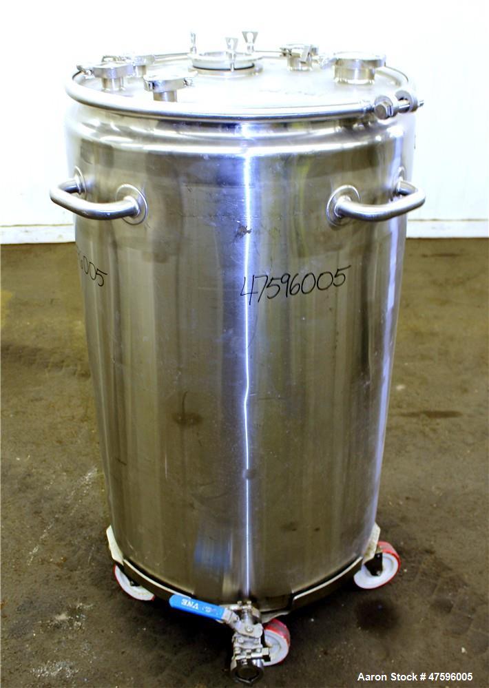 Used Tank, Approximate 75 Gallon, 316 Stainless Steel, Vertical.